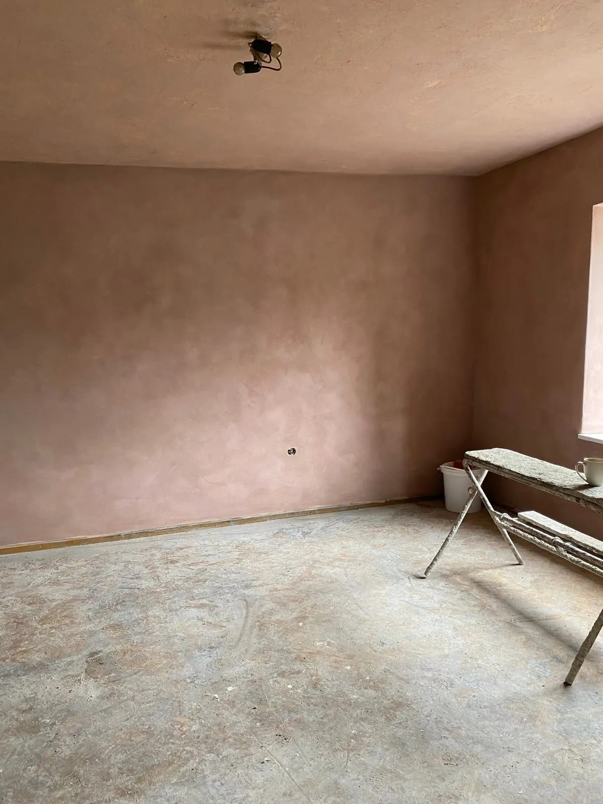 limewash painting in Byron Bay